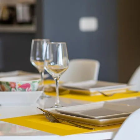 2278-modern In The Alcazaba Lagoon