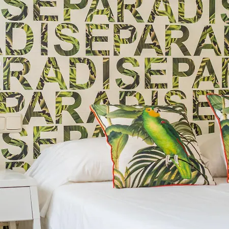 2278-modern In The Alcazaba Lagoon *