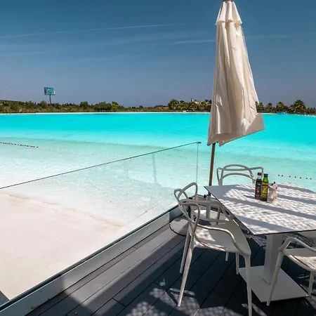 2278-modern In The Alcazaba Lagoon *