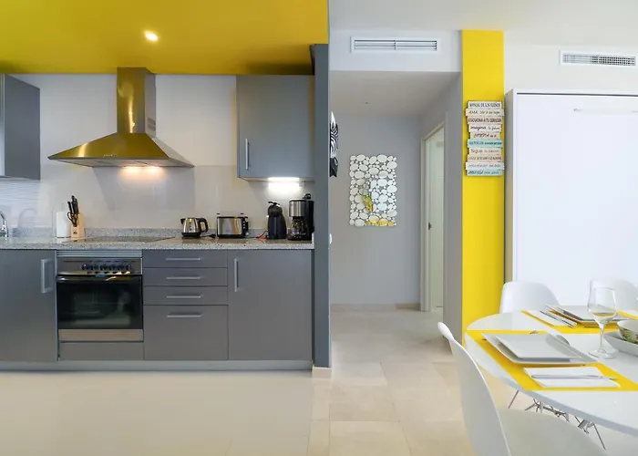 2278-modern In The Alcazaba Lagoon Apartment