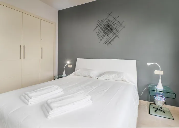 2278-modern In The Alcazaba Lagoon Apartment *