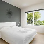2278-modern In The Alcazaba Lagoon Apartment