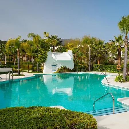 2278-modern In The Alcazaba Lagoon * エステポナ