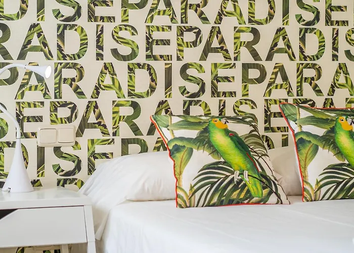 2278-modern In The Alcazaba Lagoon *