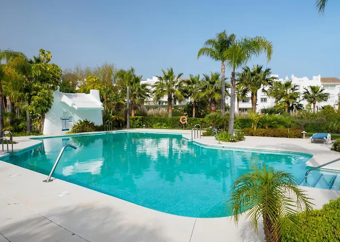 アパート 2278-modern In The Alcazaba Lagoon